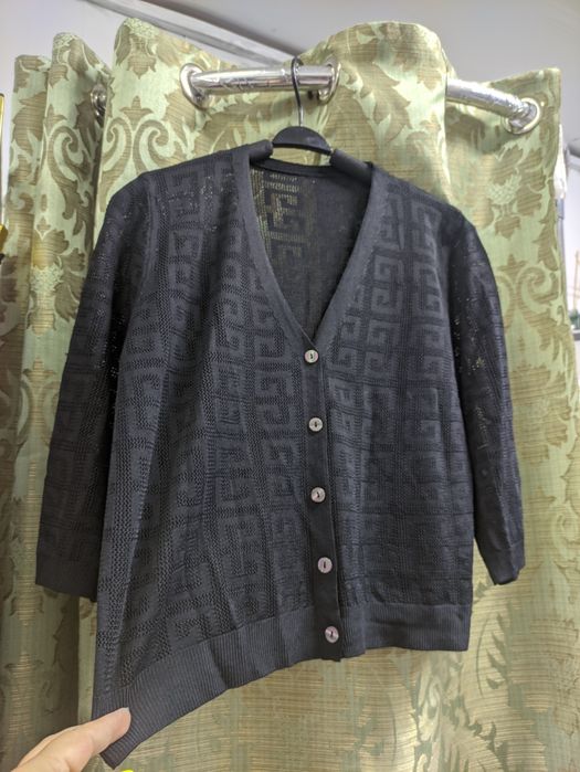 Кофточки накидки с пуговицами  S/M