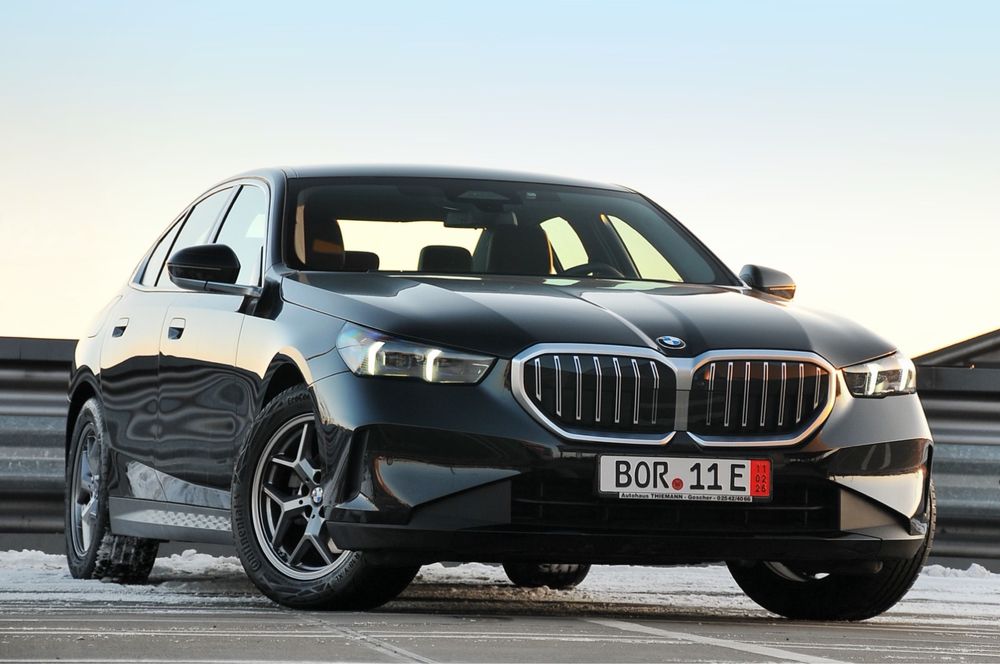 BMW 520i 208cp G60 2024 GARANTIE2027/ACC+LineAsist/HeadUp/360”/60000km