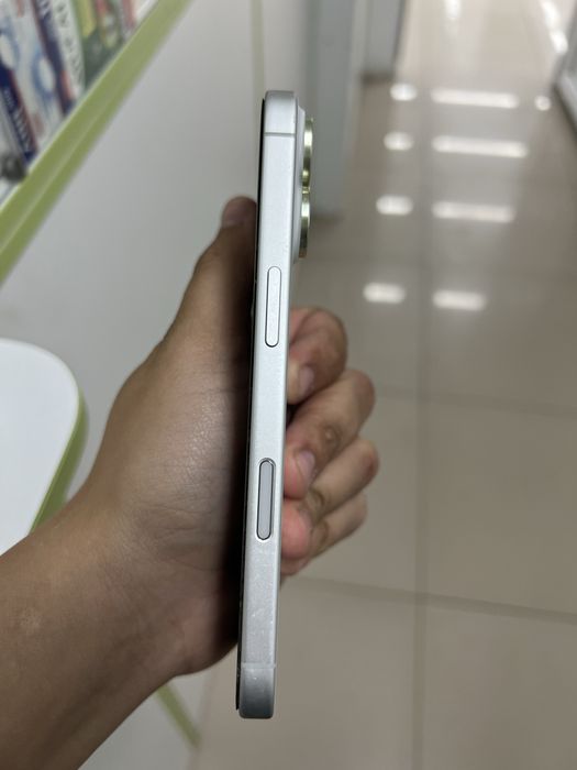 Iphone 17 256gb белый