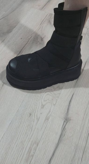 Ghete uddy noi  ,negre