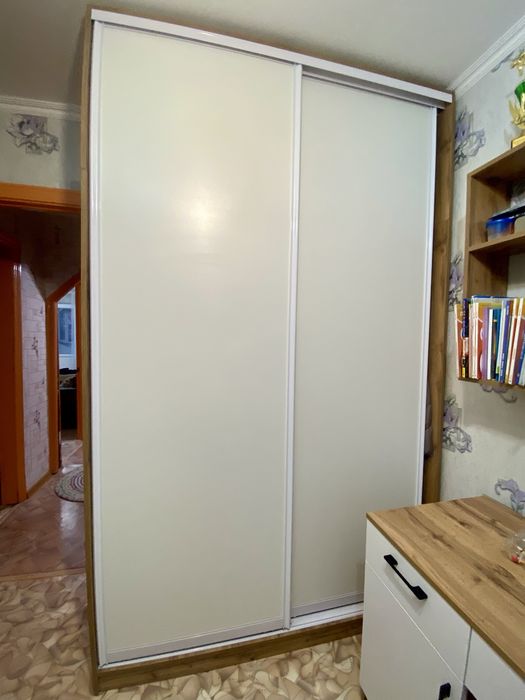 Продам шкаф купе