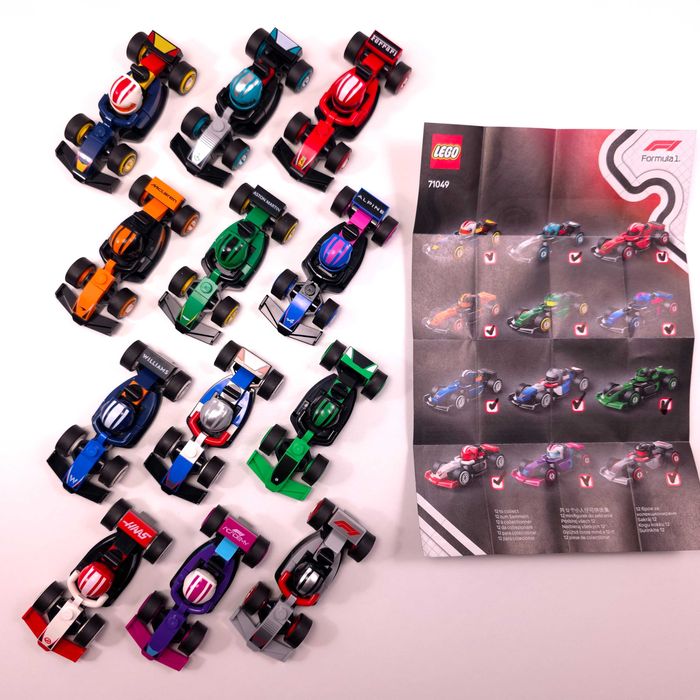 Vând LEGO Formula 1 F1 Collectible Race Cars (71049) Set Complet