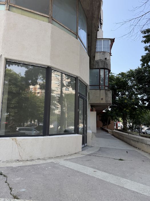 Inchiriez Spatiu comercial  renovat recent Dorobantilor -Piata Mare