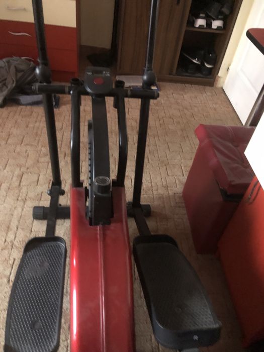 Bicicleta eliptica sport  profesionala cu reglaj manual si digital