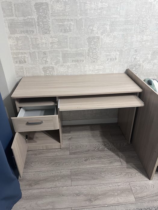 Парта для учебы удобные