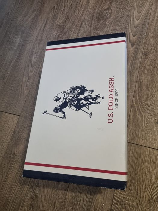 Нови мъжки маратонки