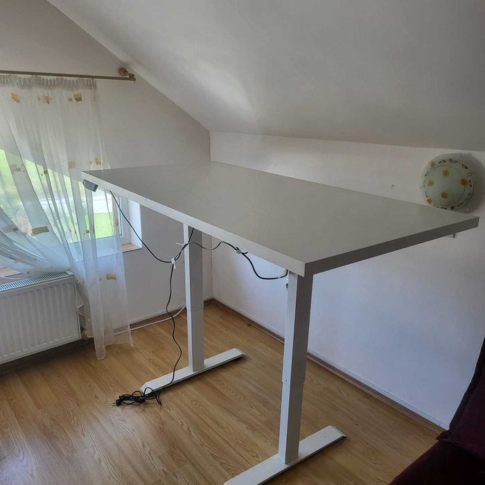 Masa de birou reglabila electric pe inaltime (noua)