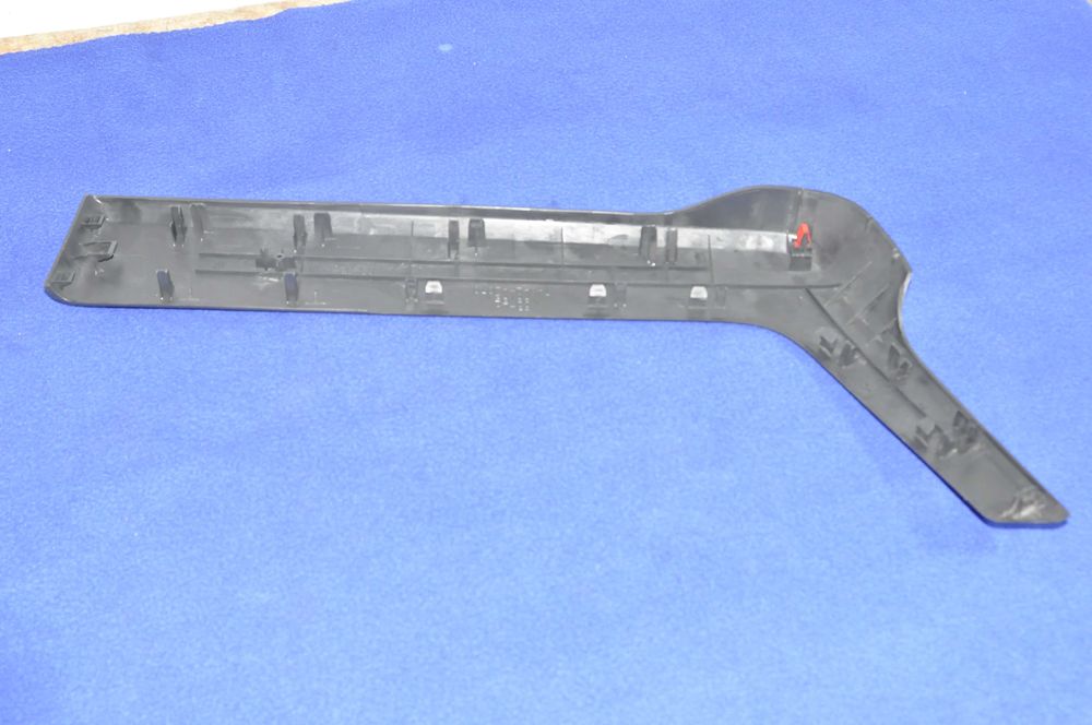 Накладка двери Toyota Rav4