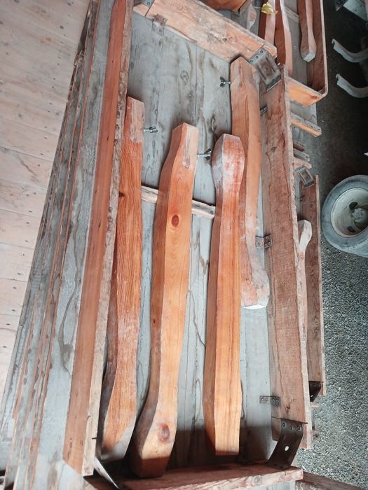 To‘y uchun stol stullar