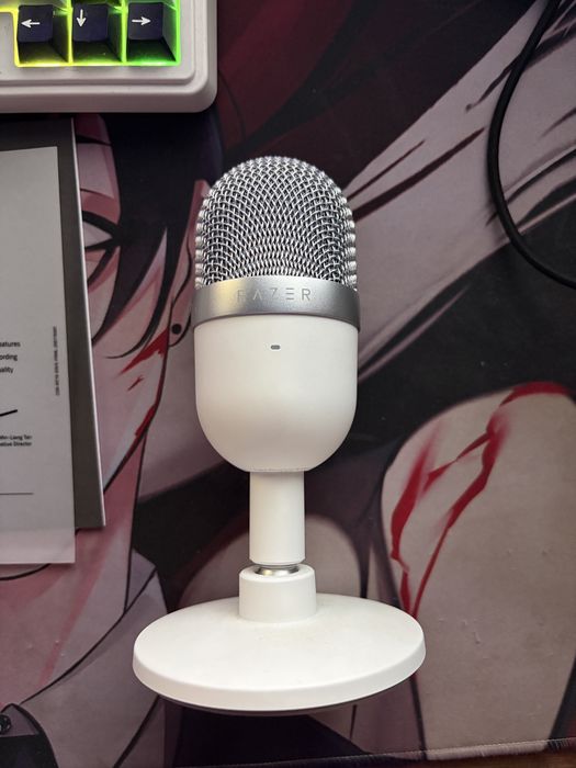 Микрофон Razer Seiren Mini