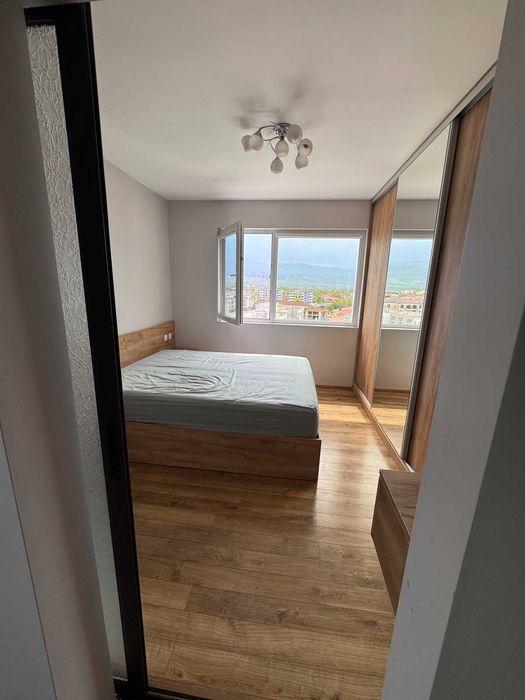 Продава се Тристаен апартамент в Пловдив, Южен - 68 кв.м за 2059 €/кв.м - Снимка #5