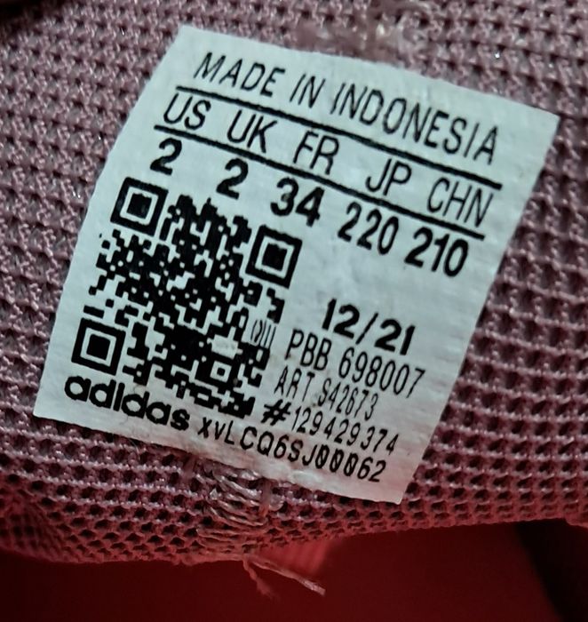 Нови сандали Adidas номер 34