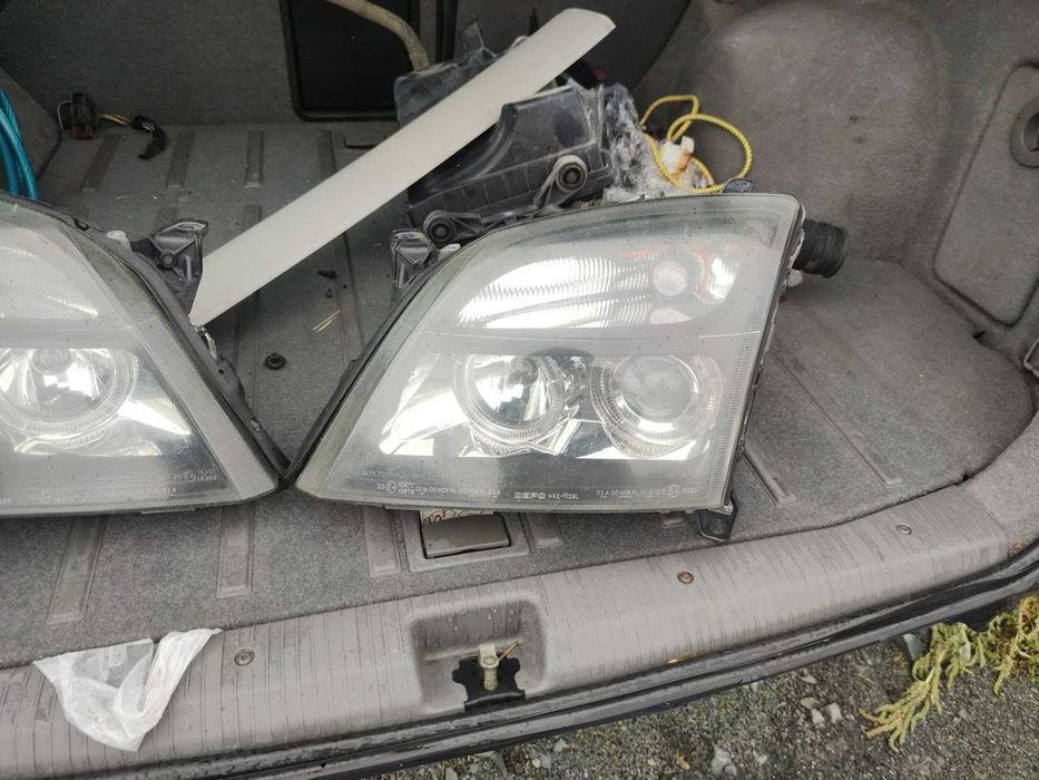 Фарове за Вектра Ц 2004г - преди фейс