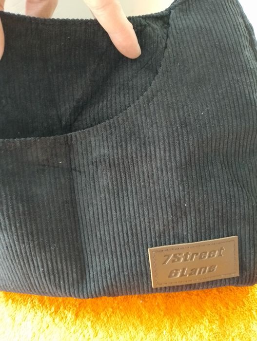 Geanta catifea groasa tapițată