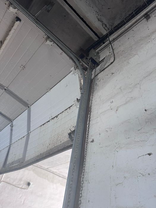 Ремонт Ворот секционных, Шлагбаум,Пульты