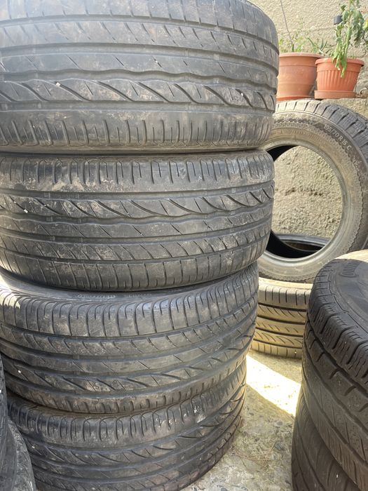 Продавам 4бр летни гуми Bridgestone 215/45R16