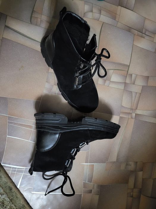 Ботинки размер 36