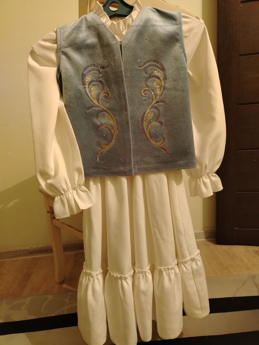 Қазақша көйлек 5000тг.5-10 жасқа