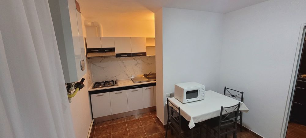 Inchiriez apartament 2 camere