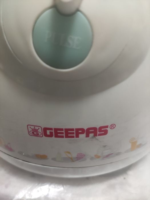 Соковыжималка Geepas б/у (без мотора)
