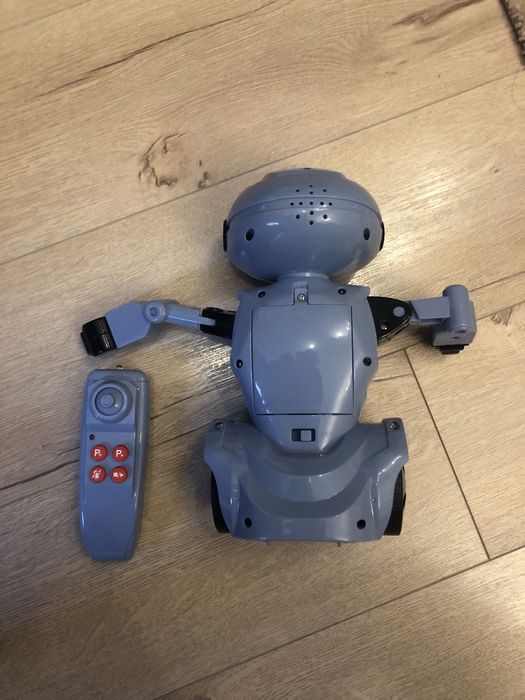 Радио управляема играчка робот DR7