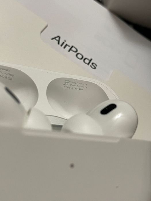 Apple AirPods Pro 2 Made Vietnam !
