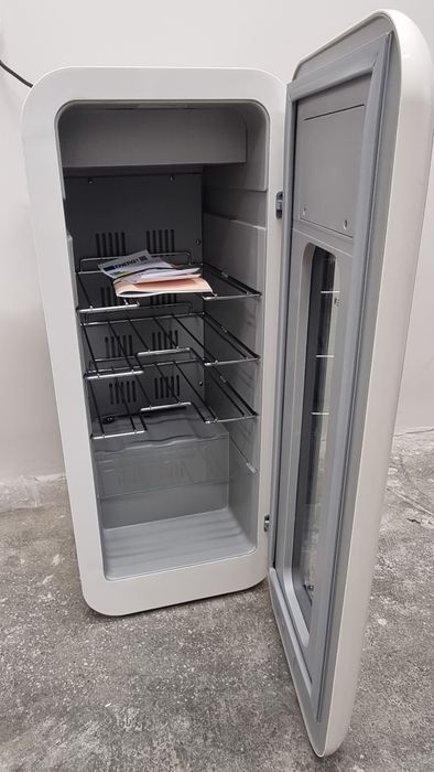 Хладилна Ретро витрина 48L uno 15