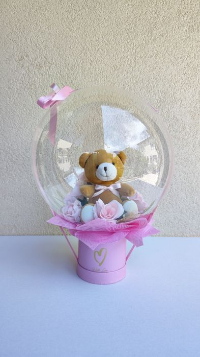 Кутии с балон и цветя