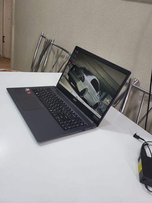 Ноутбук Acer мощный современный