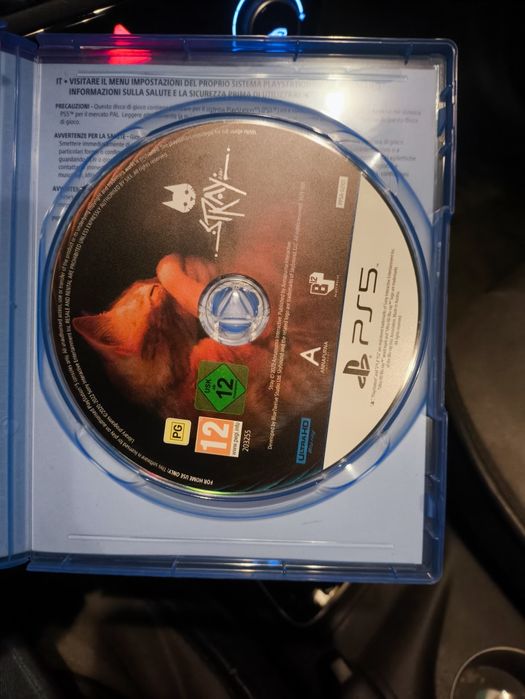 Playstation диск, игра stray ps5