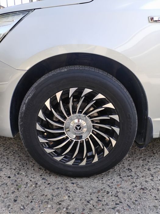 Diska 215 r  65 d  16 d 600$ olingan