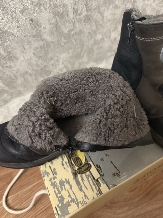 Продам зимнию обувь на мальчика