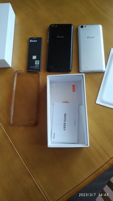 Продавам запазен малък телефон Gretel A7 за GPS навигация на кола