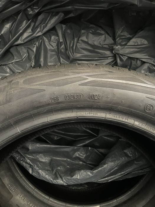 Anvelope 215 50 18 continental vara