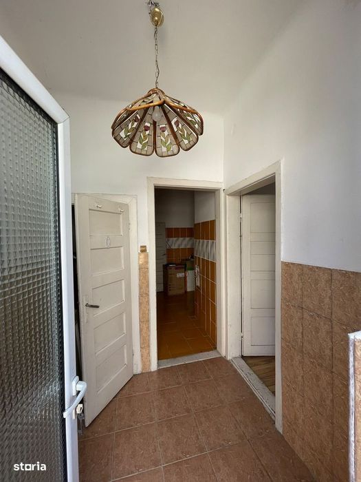 Vand casa caramida,str.Oituz,vis a vis de Salvare si Spital