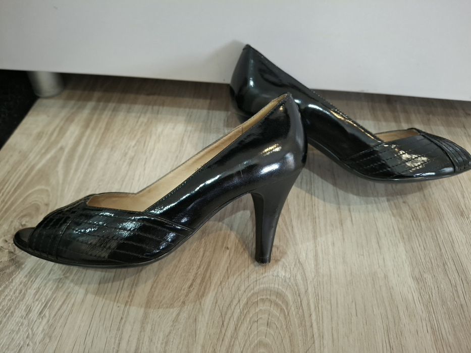 Женская обувь 36-37