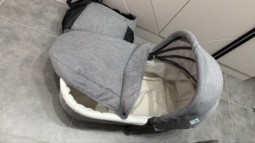 Продам коляску teknum 2в1