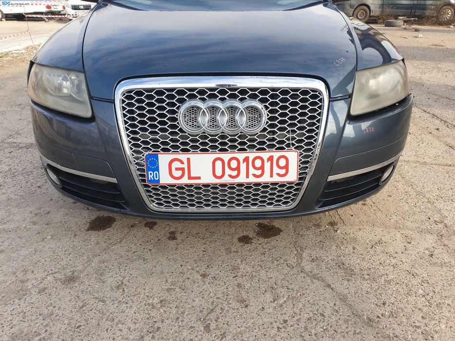 Bara Spoiler Fata Dezechipata FARA Grila Si Emblema cu Defect Audi A6 C6 NFL Non Facelift 2004 - 2008 Culoare LZ7R [K1890]