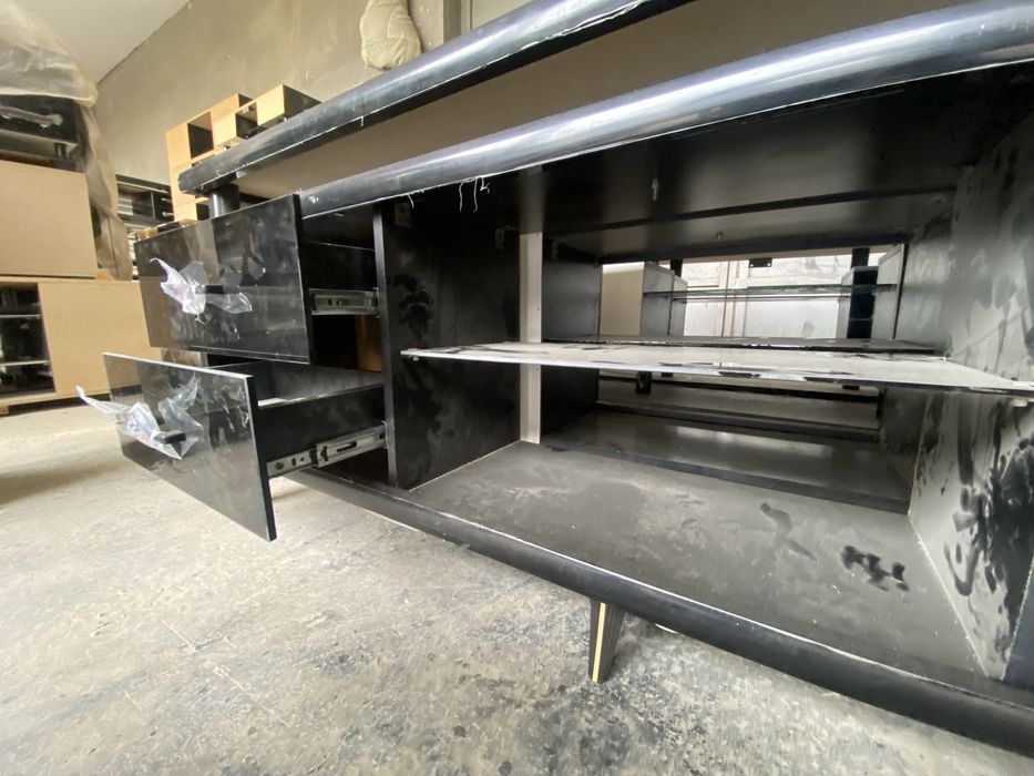 Zamonaviy TELEVIZOR PODSTAVKASI — Premium LMDP, arzon narxda!