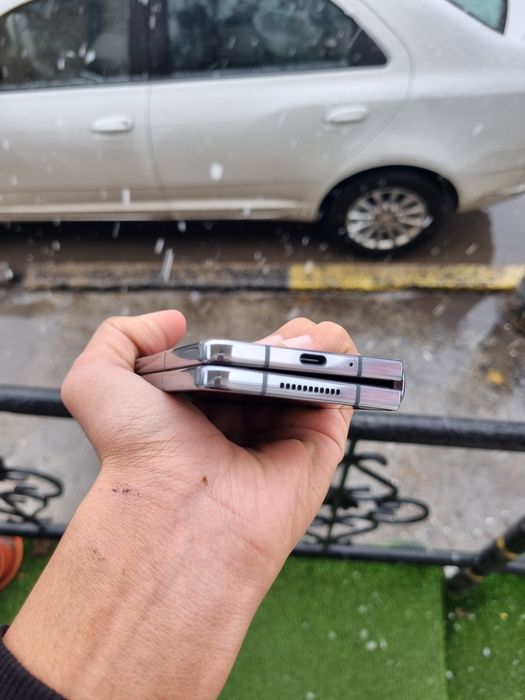 Samsung galaxy z fold 4 5G 12/256gb holati 9/10