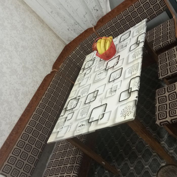 Кухонный уголок  220*150 со столями 120*80