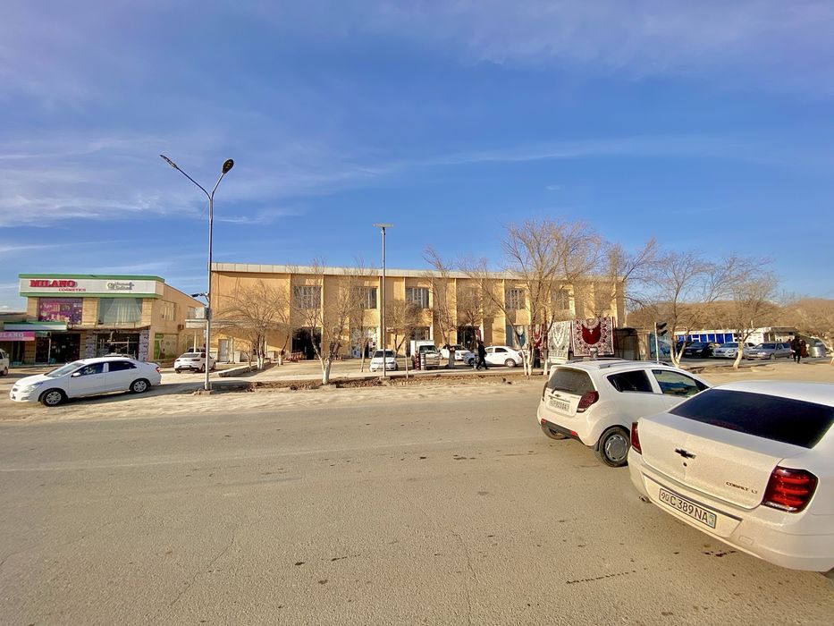 Ёшлик универмагининг 2-кавати ижарага берилади