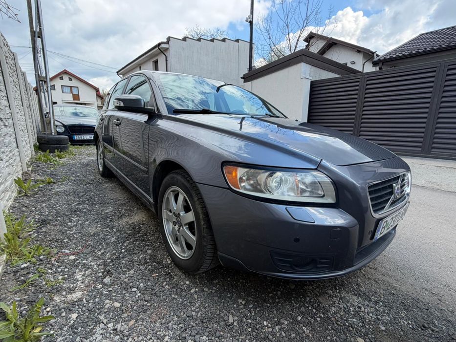 Volvo v50 facelift