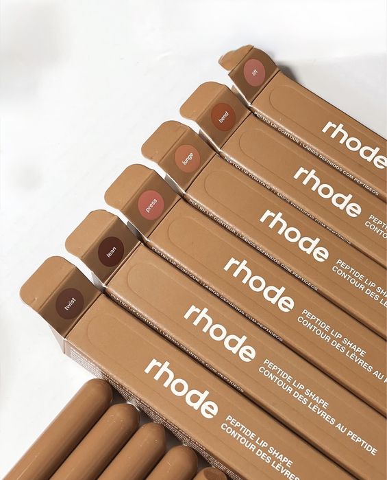 Rhode Peptide Lip Shape молив за устни от Hailey Bieber ралични нюанси