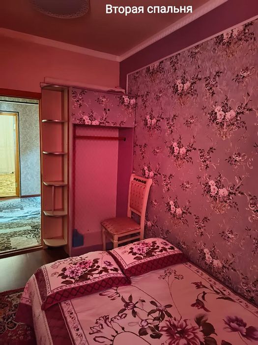 Продаётся своя в шайхантахурском р-не3/9/9 квартира на против цирка Га