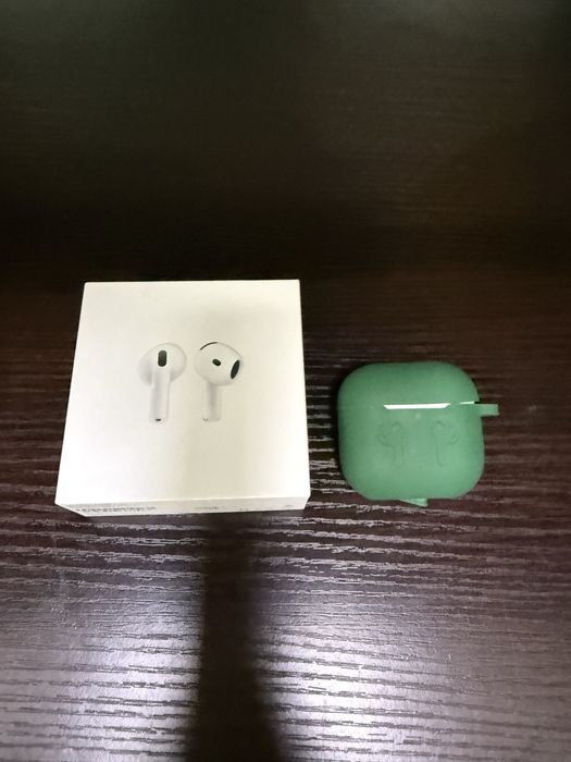 Air Pods 4 наушники от Apple