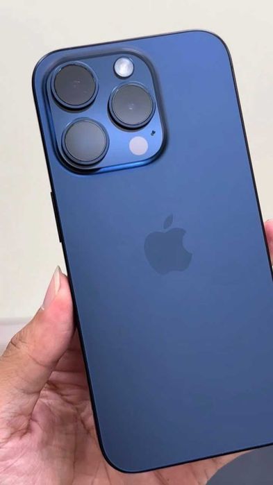 Iphone 15 Pro продается