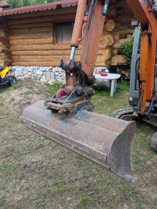Hitachi 1,8 tone