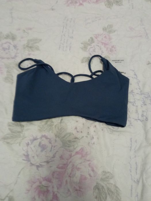 Сутиен ,спортен сутиен
