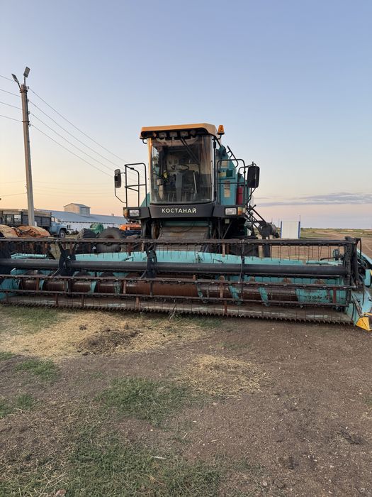 Продам комбайн Есил 740